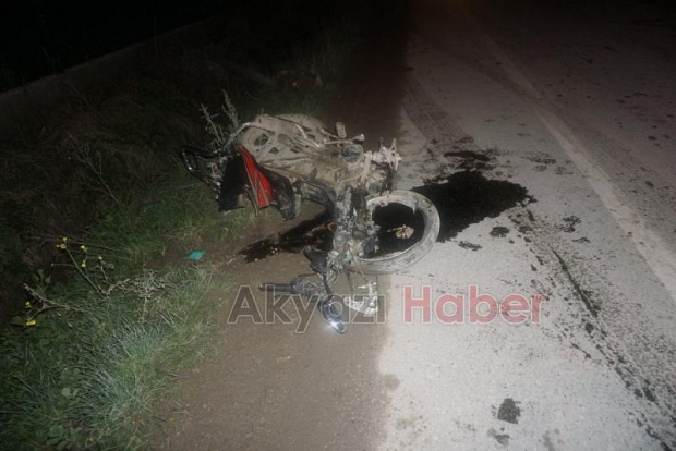 Otomobil Motosiklete Çarptı 1 Yaralı