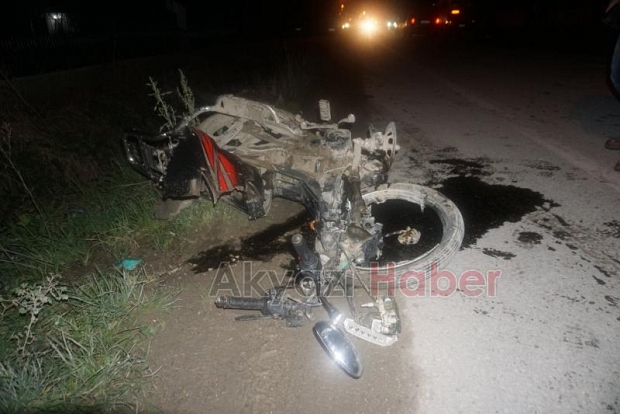Otomobil Motosiklete Çarptı 1 Yaralı