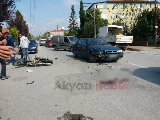 Otomobil motosiklete çarptı 1i ağır 2 yaralı