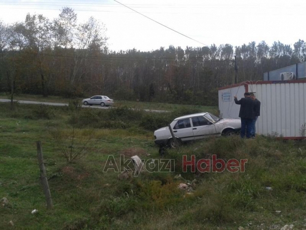 Otomobil Sürücüsü Konteynıra Çarptı 