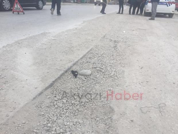 Otomobil Yakıt Tankerine Çarptı