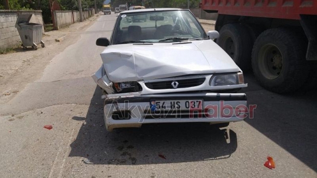 Otomobilin Durduğunu Fark Etmedi Arkadan Çarptı