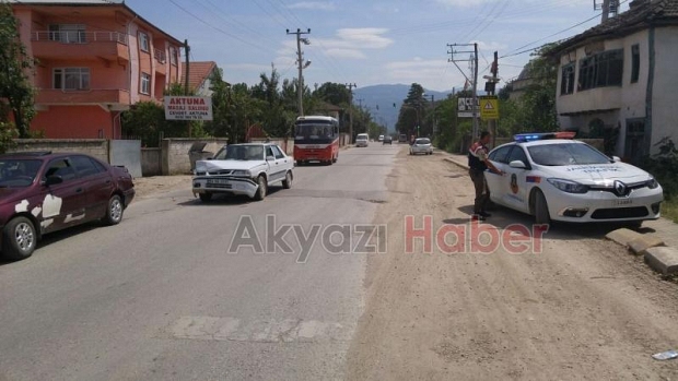 Otomobilin Durduğunu Fark Etmedi Arkadan Çarptı
