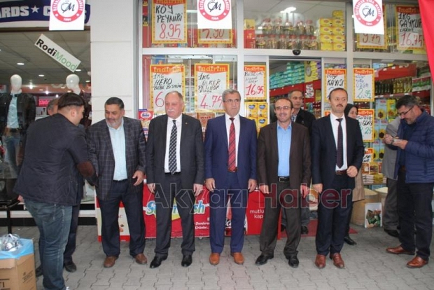  Öztürk Marketten Aşure İkramı