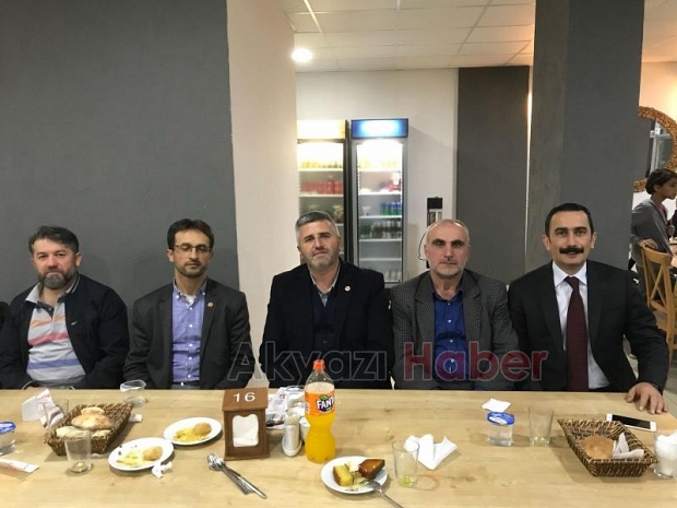 Paris İlk ve Ortaokul Öğretmenleri Yemekte Buluştu
