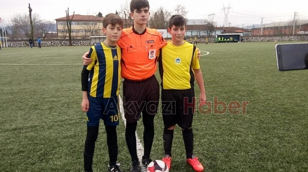 Paris Ortaokulu finalde