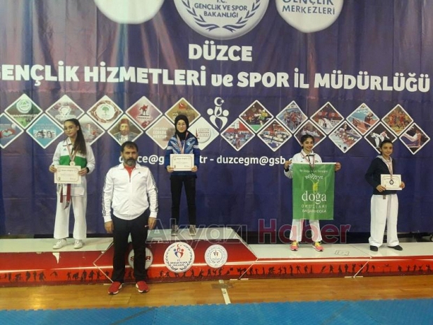 PARIS ORTAOKULU KARATE TAKIMI FİNALE KALDI