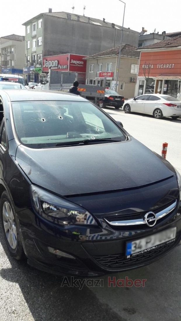 Park Halindeki Otomobil Kurşunlandı