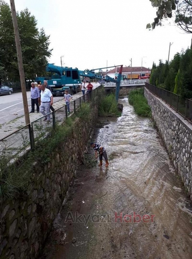 Pazarköy Deresi DSİ tarafından temizlendi