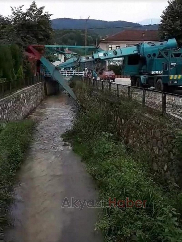 Pazarköy Deresi DSİ tarafından temizlendi