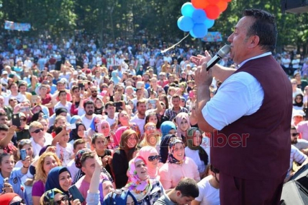 Poyrazlarda İsmail Türüt rüzgarı esti