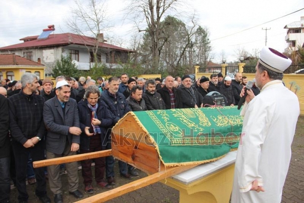 Recep Toprak Dualarla Defnedildi