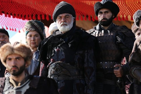Diriliş Ertuğrulun Yapımcısı SAÜlü Mehmet Bozdağ 
