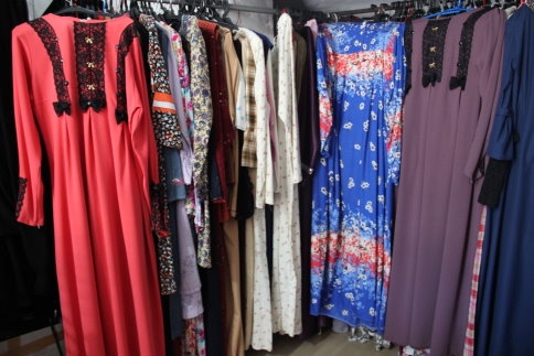 Feracenin Öncüsü Moda BEYZENUR tesettür giyim Akyazı'da