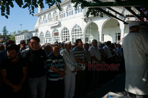 Saatçi Ahmet Kulaksız evinde ölü bulundu