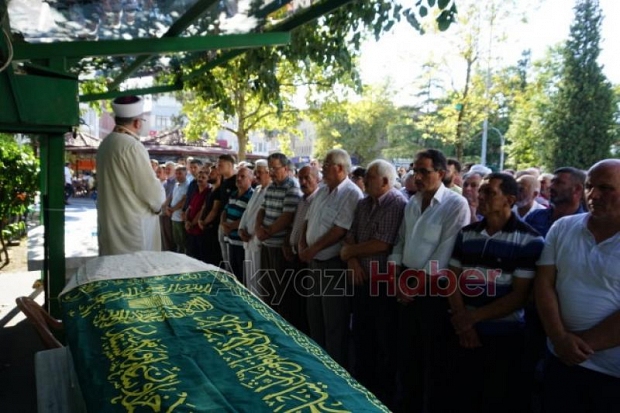 Saatçi Ahmet Kulaksız evinde ölü bulundu