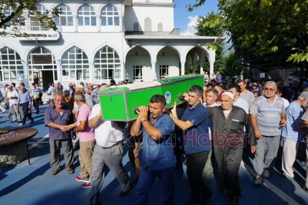 Saatçi Ahmet Kulaksız evinde ölü bulundu