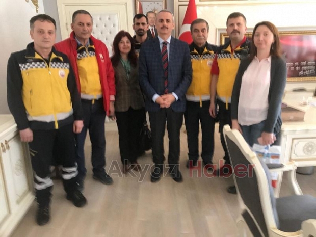 S.A.B.A.H DERNEĞİ AKYAZI KAYMAKAMINI ZİYARET ETTİ