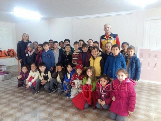 SABAH Ekiplerinden Öğrencilere Deprem Eğitimi