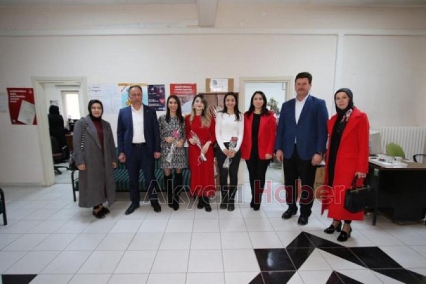 Sağlık Çalışanlarını Ziyaret Ettiler