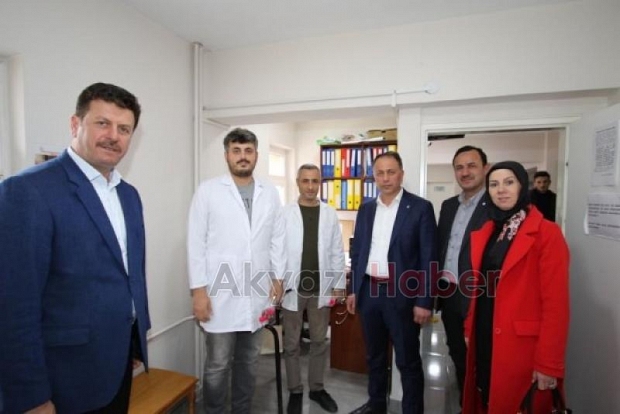 Sağlık Çalışanlarını Ziyaret Ettiler