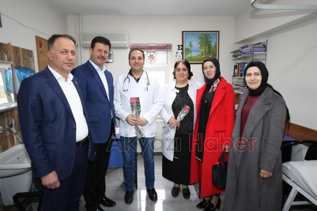 Sağlık Çalışanlarını Ziyaret Ettiler