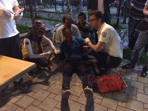 Sandalyeyle Saldırıya Uğrayan Bir Kişi Yaralandı 