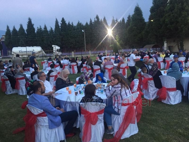 Şehit ve Gazi Yakınları İftarda Buluştu