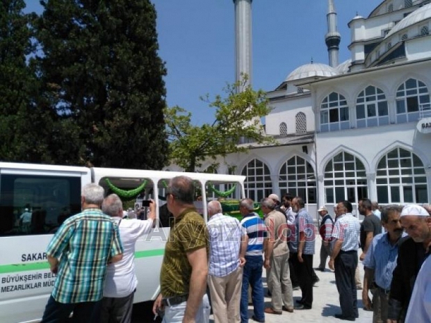 SEMiHA ŞANLI DUARLARA DEFNEDiLDi