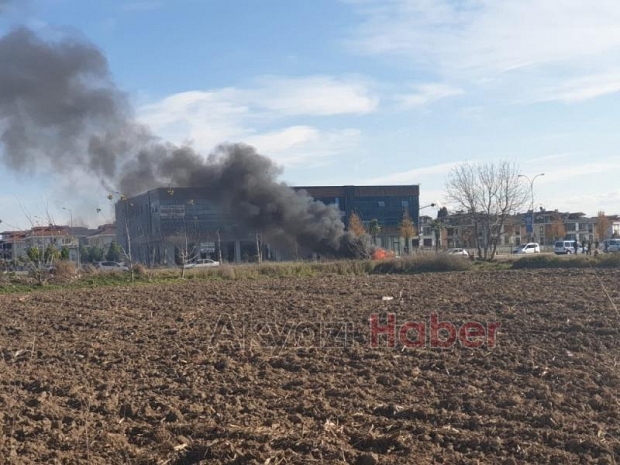 Serdivanda korku dolu anlar Alev alev yandı