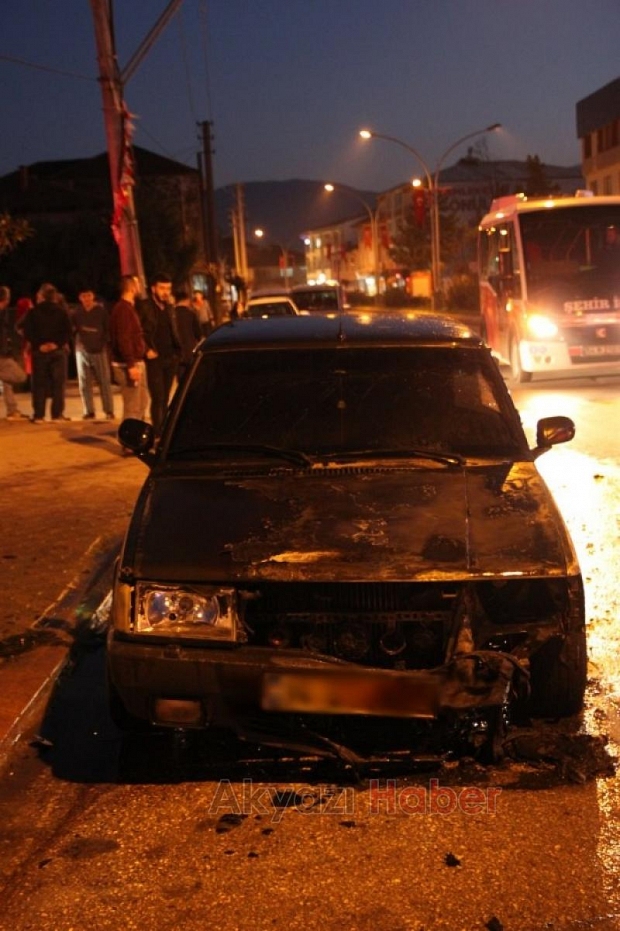 Seyir Halindeki Araç Alev Aldı 