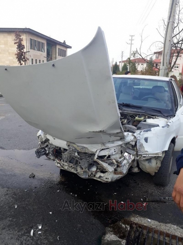 SGM Arka Sokağında Trafik Kazası