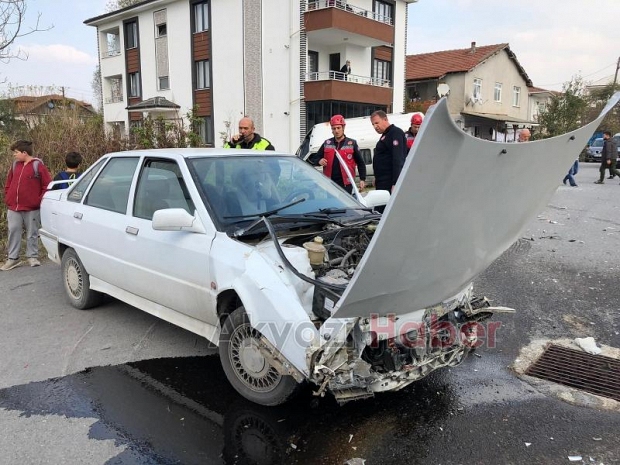 SGM Arka Sokağında Trafik Kazası