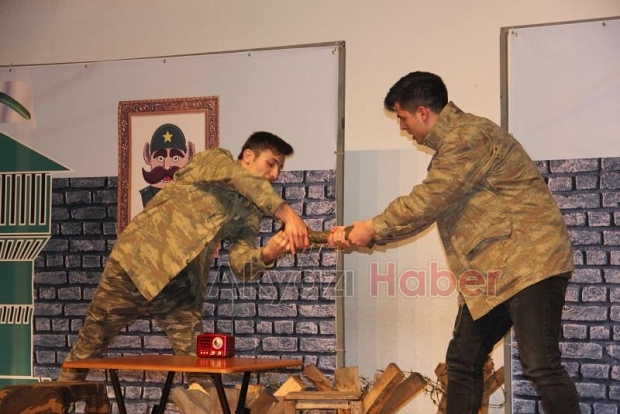Sınır Tiyatrosu Tam Not Aldı