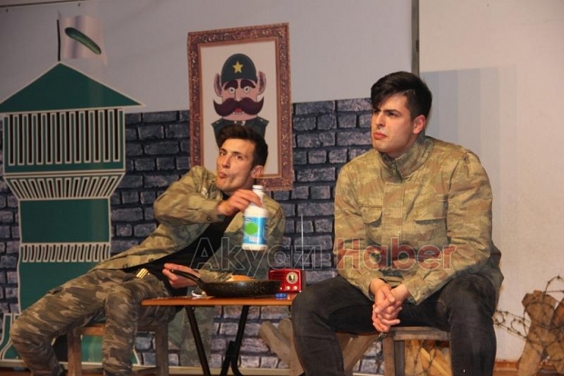 Sınır Tiyatrosu Tam Not Aldı