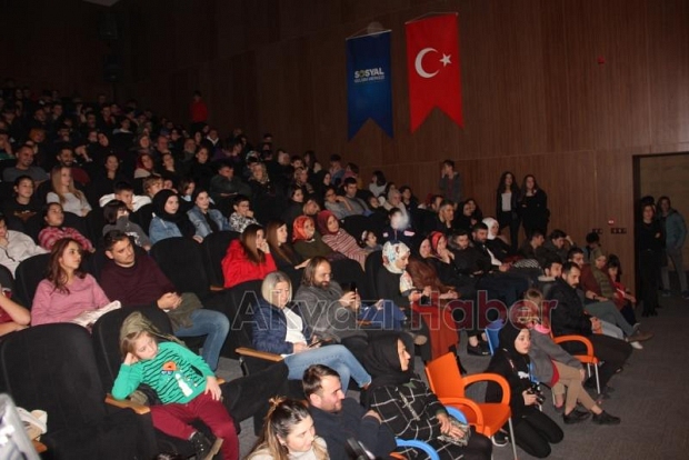 Sınır Tiyatrosu Tam Not Aldı