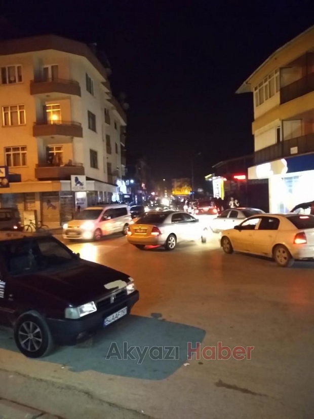Sokağa çıkma yasaklandı vatandaş fırın ve bakkala koştu