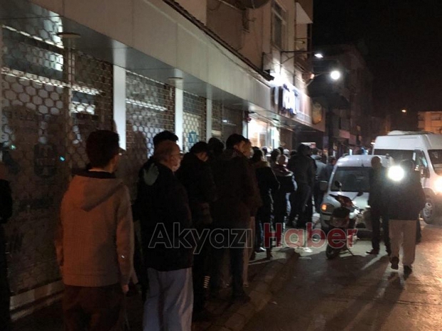 Sokağa çıkma yasaklandı vatandaş fırın ve bakkala koştu