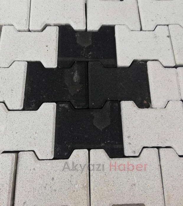 standart kilitli parke tasi yenilendi akyazi haber akyazi nin bir numarali haber sitesi