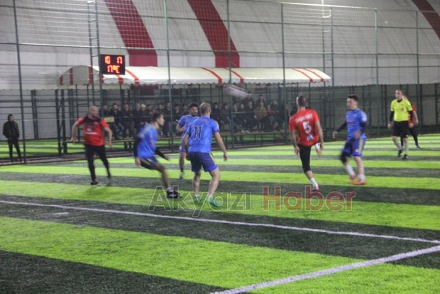 Süper Cupta Yarı Final Heyecanı Yaşandı