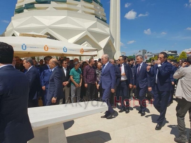 Tarihçi özdemir son yolculuğuna uğurlandı