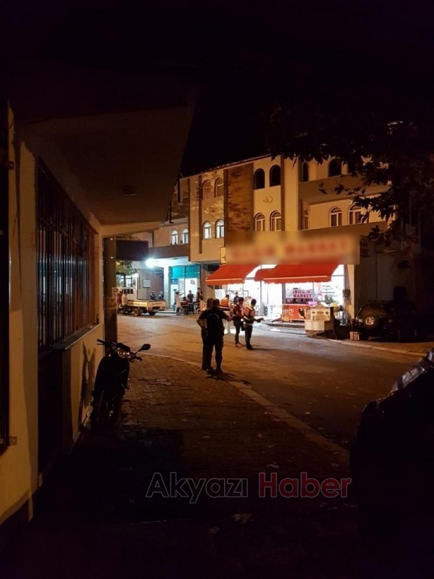 Husumetlilerine markette kurşun yağdırdılar