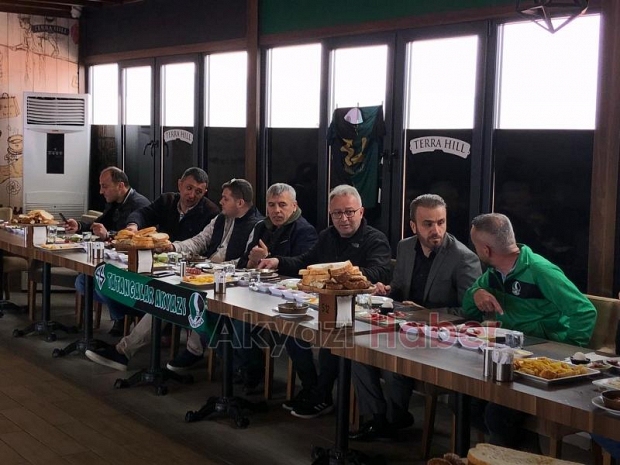 TATANGALAR AKYAZI SAKARYASPORU KAHVALTIDA AĞIRLADI