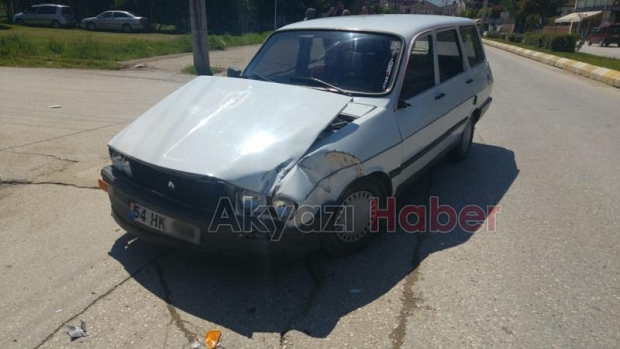 Ters Yöne Giren Kamyona Otomobil Arkadan Çarptı