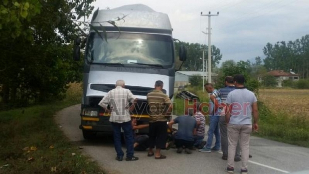 Tırla kafa kafaya çarpıştı