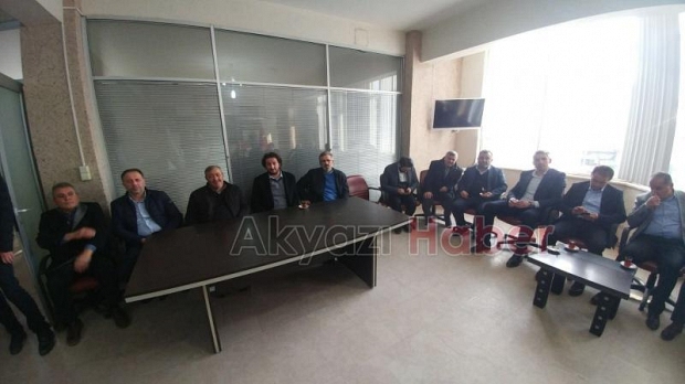 Toçoğlu'ndan Akyazı Ak Partililere ziyaret