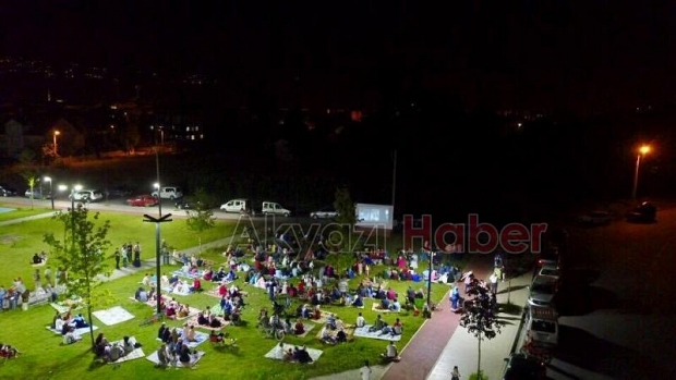 TÜGVA AKYAZI SiNEMA  ETKiNiKLERi DEVAM EDiYOR