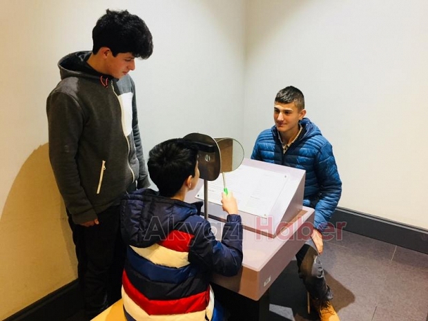 Tügva Akyazı’dan Karne Hediyesi