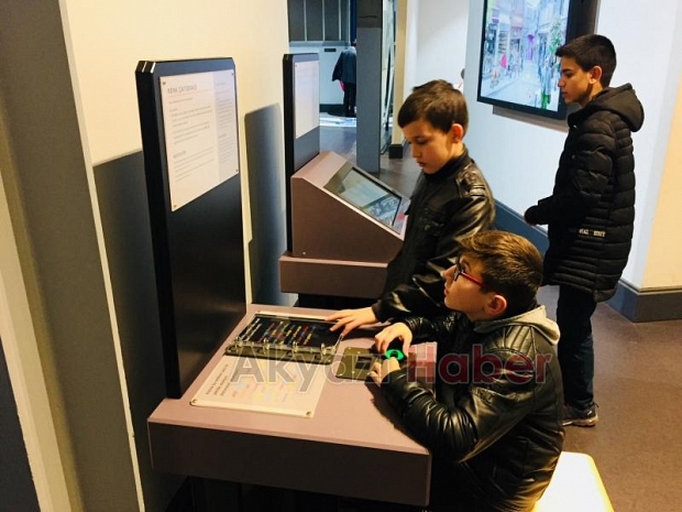 Tügva Akyazı’dan Karne Hediyesi