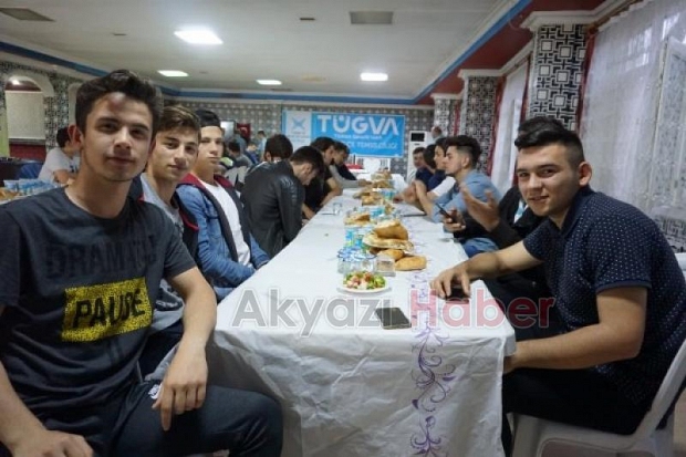 TÜGVA’LI GENÇLER İFTARDA BULUŞTU